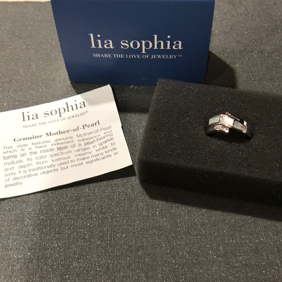 Lia Sophia Jewelry - Mother of Pearl Ring
